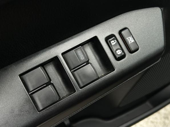 Toyota RAV4 IV (XA40) Рестайлинг с пробегом 2016 года, цена 2 140 000 рублей, 187597 км, внедорожник, Автокод Объявления