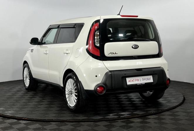 Kia Soul II с пробегом 2015 года, цена 1 270 000 рублей, 79563 км, хэтчбек, Автокод Объявления