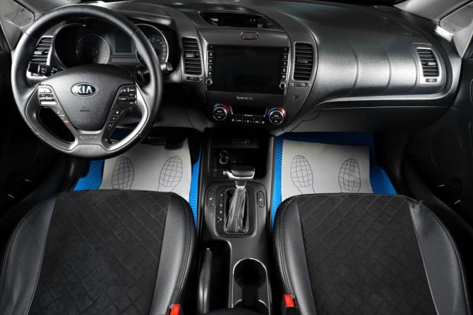 Kia Cerato III с пробегом 2013 года, цена 1 359 000 рублей, 245000 км, седан, Автокод Объявления