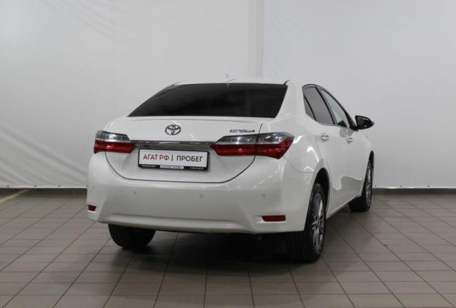 Toyota Corolla XI (E160 E170 E180) Рестайлинг 1 с пробегом 2018 года, цена 1 750 000 рублей, 119642 км, хэтчбек, Автокод Объявления