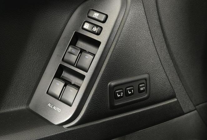 Toyota Land Cruiser Prado 150 Series Рестайлинг 2 с пробегом 2017 года, цена 5 050 000 рублей, 102136 км, внедорожник, Автокод Объявления
