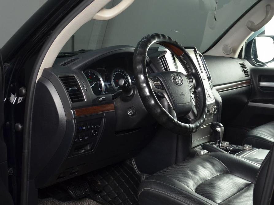 Toyota Land Cruiser 200 Series Рестайлинг 2 Кемерово  - изображение 6