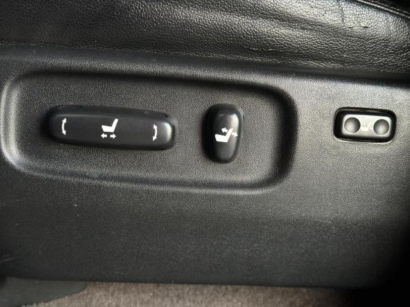 Toyota Land Cruiser 200 Series Рестайлинг 1 с пробегом 2012 года, цена 3 199 000 рублей, 347062 км, внедорожник, Автокод Объявления