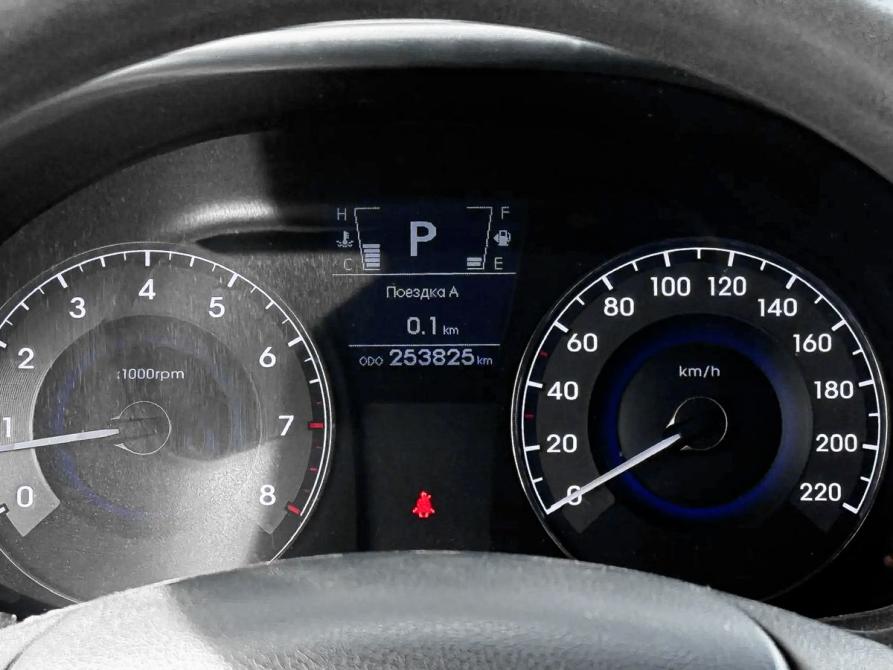 Hyundai Solaris I Курган  - изображение 12