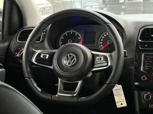 Volkswagen Polo V Рестайлинг с пробегом 2016 года, цена 1 040 000 рублей, 159500 км, седан, Автокод Объявления