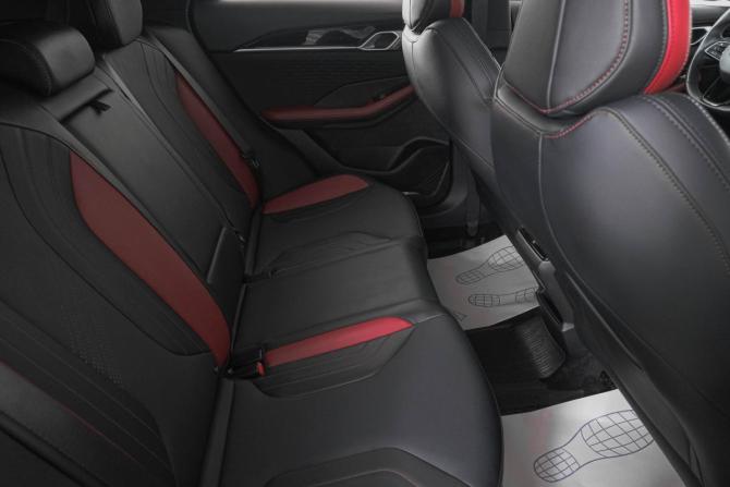Geely Coolray I Рестайлинг с пробегом 2024 года, цена 2 049 000 рублей, 61000 км, внедорожник, Автокод Объявления