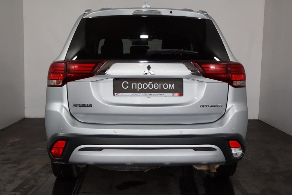 Mitsubishi Outlander III Рестайлинг 3 Санкт-Петербург  - изображение 5