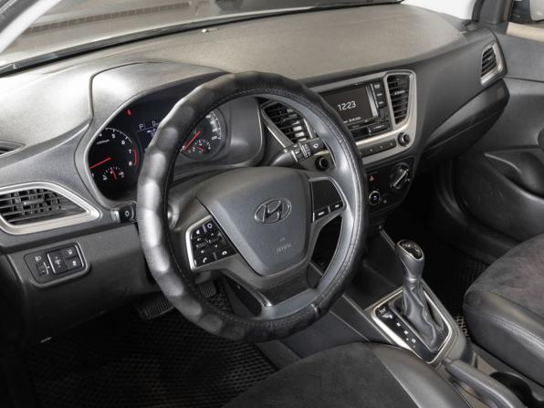 Hyundai Solaris II Рестайлинг с пробегом 2020 года, цена 1 500 000 рублей, 93323 км, седан, Автокод Объявления