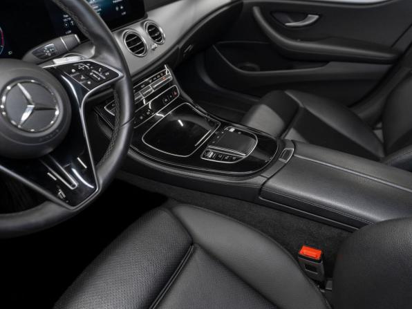 Mercedes-Benz E-Класс V (W213 S213 C238) Рестайлинг с пробегом 2020 года, цена 2 750 000 рублей, 146500 км, седан, Автокод Объявления