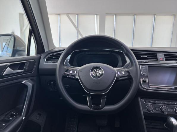 Volkswagen Tiguan II с пробегом 2017 года, цена 2 500 000 рублей, 157751 км, внедорожник, Автокод Объявления