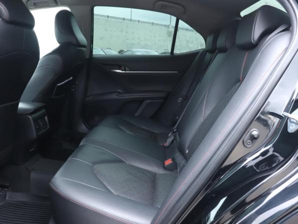 Toyota Camry VIII (XV70) Рестайлинг с пробегом 2021 года, цена 2 950 000 рублей, 141399 км, седан, Автокод Объявления