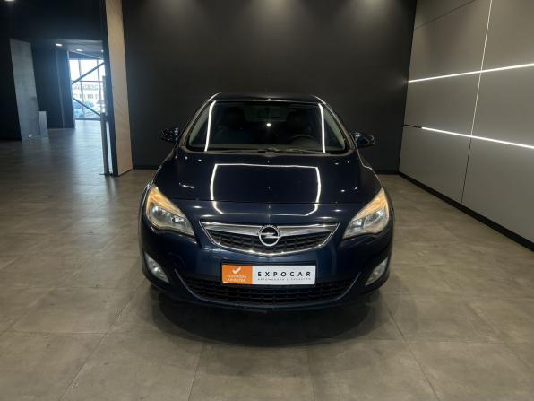 Opel Astra J с пробегом 2010 года, цена 635 000 рублей, 187000 км, хэтчбек, Автокод Объявления
