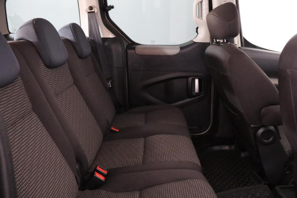 Peugeot Partner II Рестайлинг Санкт-Петербург  - изображение 11