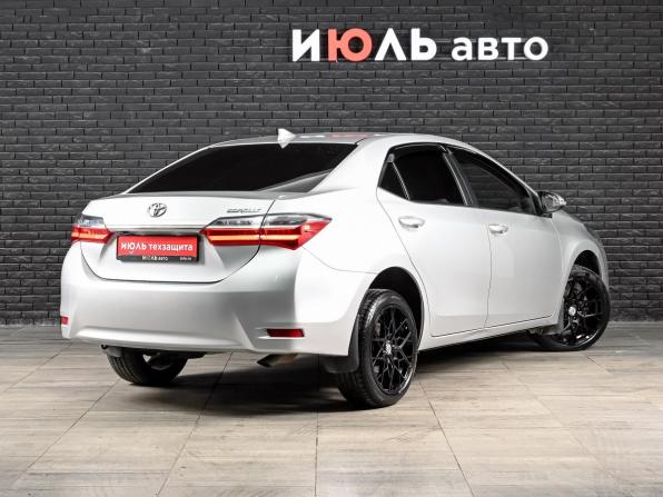 Toyota Corolla XI (E160 E170 E180) Рестайлинг 1 с пробегом 2018 года, цена 1 690 000 рублей, 162779 км, седан, Автокод Объявления