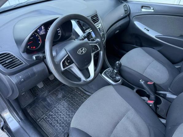 Hyundai Solaris I с пробегом 2013 года, цена 459 000 рублей, 276942 км, хэтчбек, Автокод Объявления
