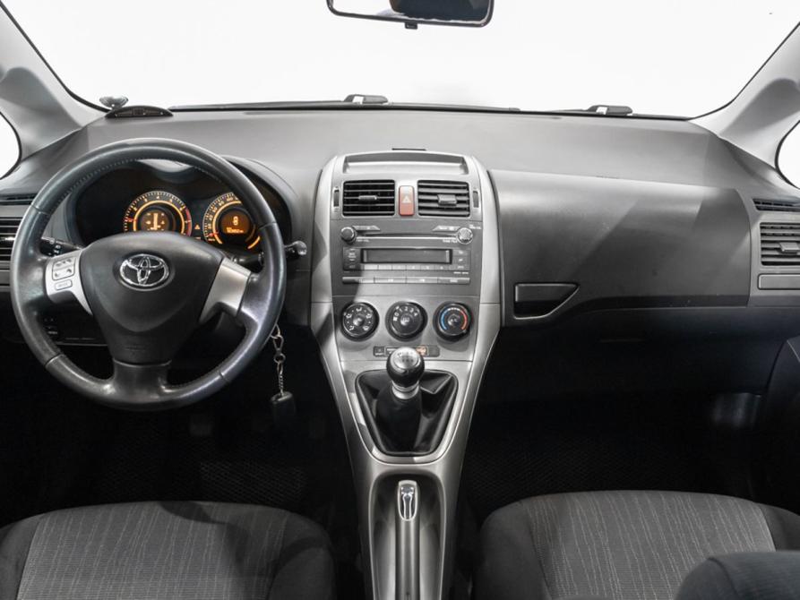 Toyota Auris I Казань  - изображение 6
