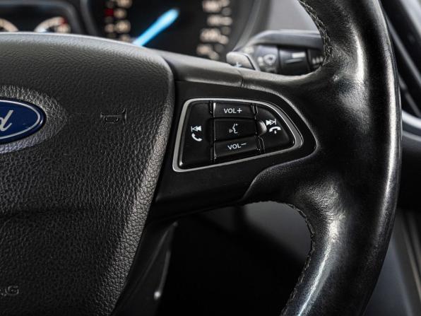 Ford Kuga II Рестайлинг с пробегом 2017 года, цена 1 839 000 рублей, 187457 км, внедорожник, Автокод Объявления