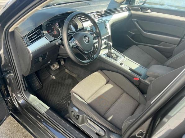 Volkswagen Passat B8 с пробегом 2018 года, цена 1 797 000 рублей, 161174 км, седан, Автокод Объявления