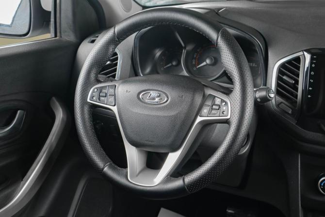 Lada (ВАЗ) XRAY I с пробегом 2019 года, цена 969 000 рублей, 131000 км, хэтчбек, Автокод Объявления