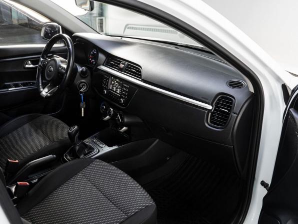 Kia Rio IV с пробегом 2017 года, цена 1 290 000 рублей, 60217 км, седан, Автокод Объявления