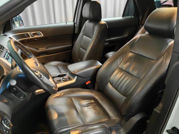 Ford Explorer V Рестайлинг с пробегом 2015 года, цена 2 031 000 рублей, 183000 км, внедорожник, Автокод Объявления