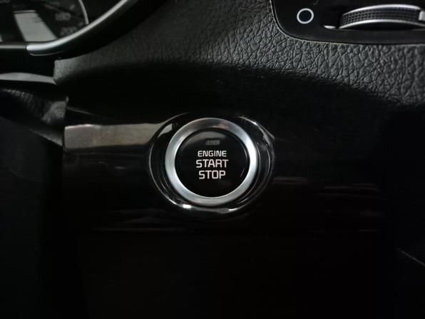 Kia Sorento II Рестайлинг с пробегом 2017 года, цена 1 870 000 рублей, 185675 км, внедорожник, Автокод Объявления