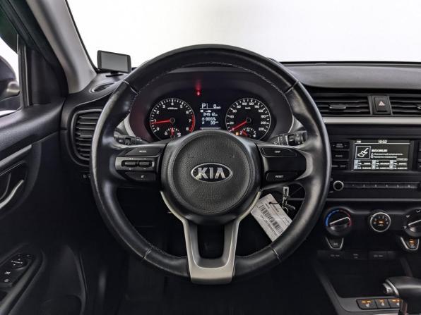Kia Rio IV Рестайлинг с пробегом 2021 года, цена 1 795 000 рублей, 69398 км, хэтчбек, Автокод Объявления