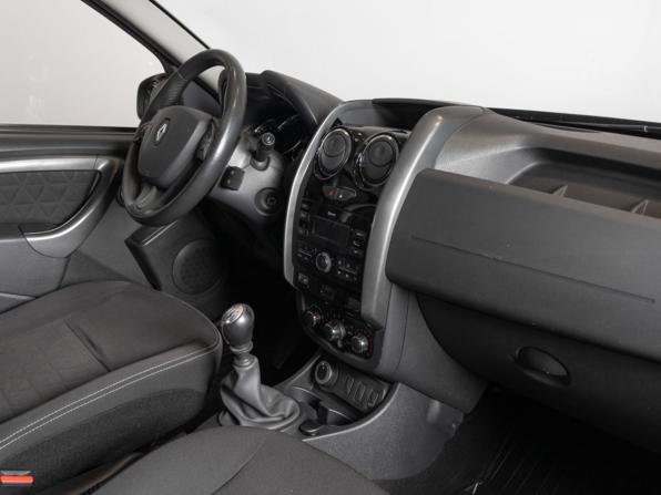 Renault Duster I Рестайлинг с пробегом 2018 года, цена 1 448 000 рублей, 103967 км, внедорожник, Автокод Объявления