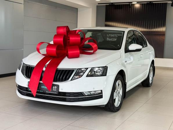 Skoda Octavia III (A7) Рестайлинг с пробегом 2018 года, цена 1 985 000 рублей, 88251 км, лифтбек, Автокод Объявления