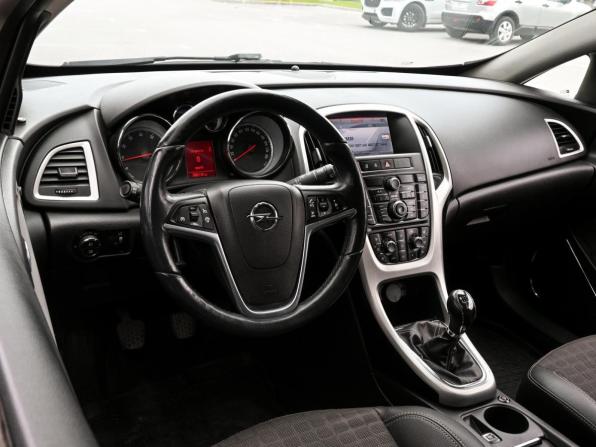 Opel Astra J Рестайлинг с пробегом 2012 года, цена 966 700 рублей, 206712 км, хэтчбек, Автокод Объявления