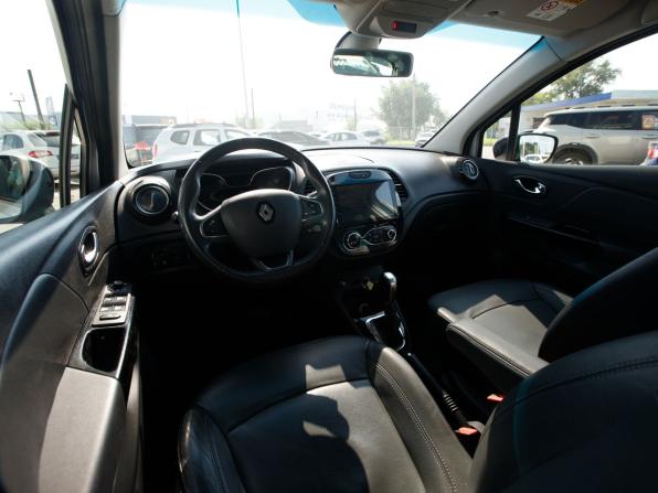 Renault Kaptur I с пробегом 2017 года, цена 1 530 000 рублей, 74421 км, внедорожник, Автокод Объявления