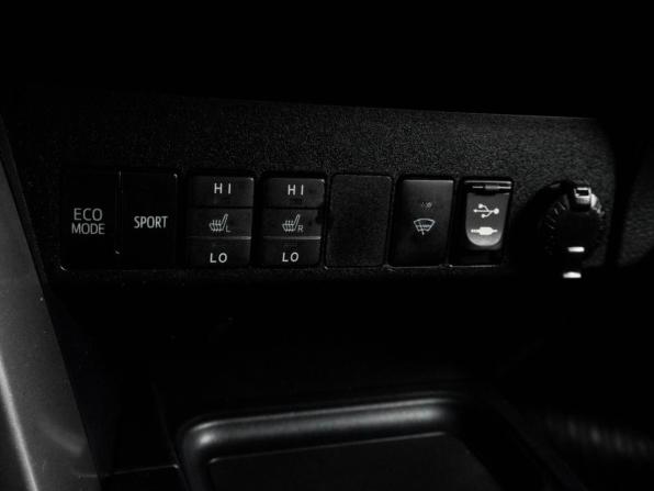 Toyota RAV4 IV (XA40) Рестайлинг с пробегом 2015 года, цена 2 019 000 рублей, 166623 км, внедорожник, Автокод Объявления