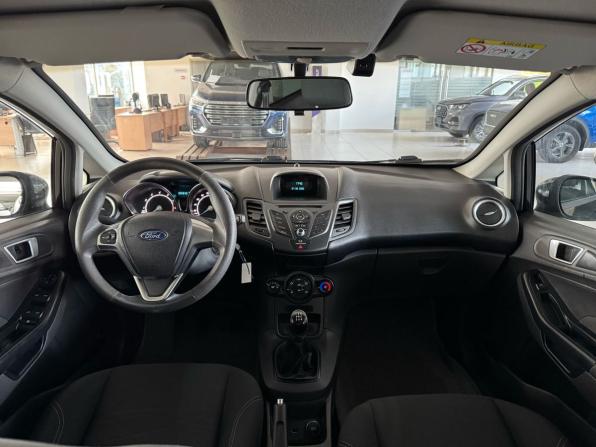 Ford Fiesta Mk6 Рестайлинг с пробегом 2018 года, цена 695 000 рублей, 129029 км, хэтчбек, Автокод Объявления
