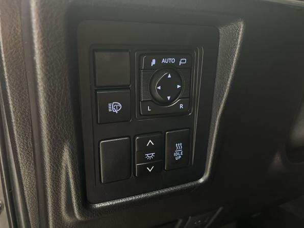 Toyota Land Cruiser Prado 150 Series Рестайлинг 2 с пробегом 2019 года, цена 4 800 000 рублей, 128000 км, внедорожник, Автокод Объявления