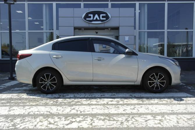 Kia Rio IV с пробегом 2020 года, цена 1 390 000 рублей, 78000 км, седан, Автокод Объявления