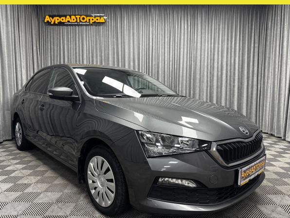 Skoda Rapid II с пробегом 2021 года, цена 1 520 000 рублей, 92388 км, лифтбек, Автокод Объявления