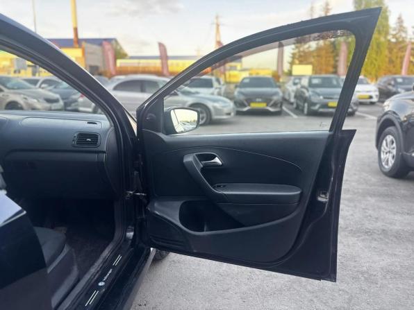 Volkswagen Polo V с пробегом 2010 года, цена 580 000 рублей, 254866 км, седан, Автокод Объявления