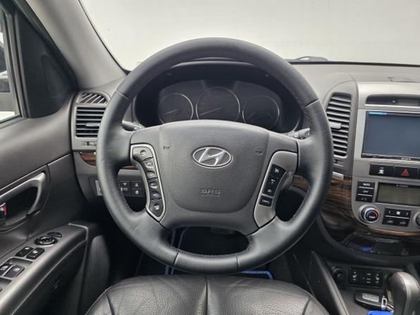 Hyundai Santa Fe II Рестайлинг с пробегом 2010 года, цена 1 210 000 рублей, 238545 км, внедорожник, Автокод Объявления