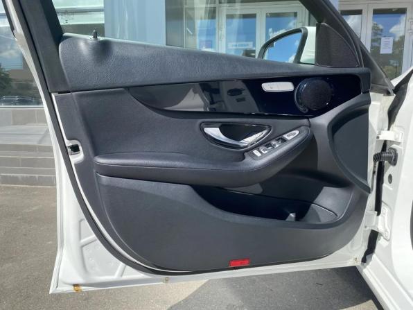 Mercedes-Benz C-Класс IV (W205) Рестайлинг с пробегом 2019 года, цена 2 635 000 рублей, 130000 км, седан, Автокод Объявления
