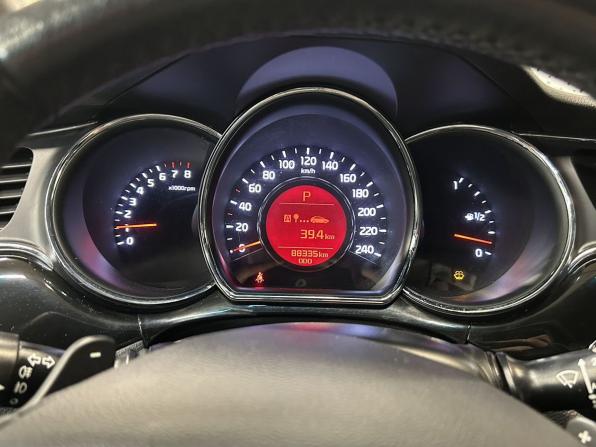 Kia Ceed II Рестайлинг с пробегом 2018 года, цена 940 000 рублей, 88335 км, универсал, Автокод Объявления