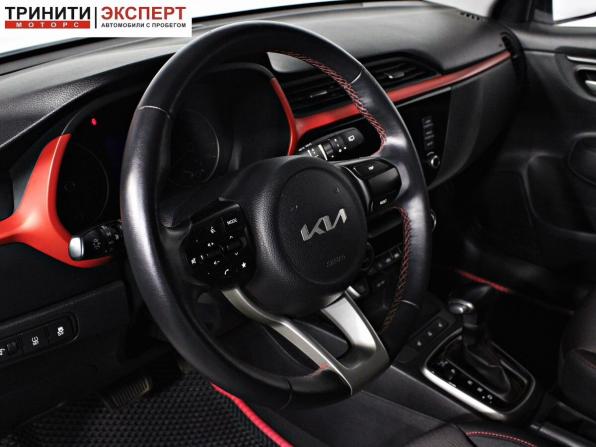 Kia Rio IV Рестайлинг с пробегом 2021 года, цена 1 997 000 рублей, 65576 км, хэтчбек, Автокод Объявления