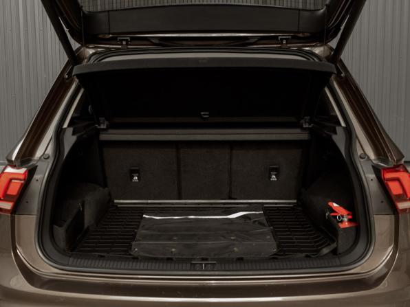 Volkswagen Tiguan II с пробегом 2020 года, цена 2 835 000 рублей, 46328 км, внедорожник, Автокод Объявления