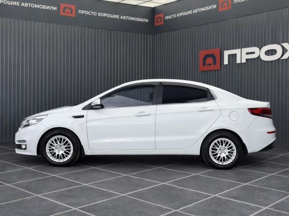 Kia Rio III Рестайлинг с пробегом 2015 года, цена 1 050 000 рублей, 146603 км, седан, Автокод Объявления