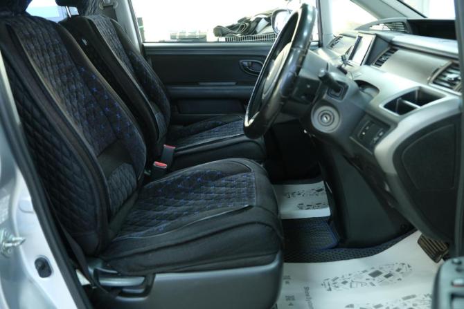 Honda Stepwgn III с пробегом 2008 года, цена 1 399 000 рублей, 238000 км, минивэн, Автокод Объявления