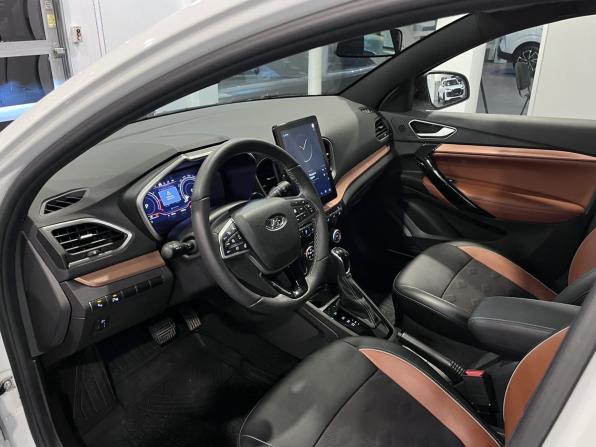 Lada (ВАЗ) Vesta I Рестайлинг (NG) с пробегом 2025 года, цена 2 300 000 рублей, 3400 км, универсал, Автокод Объявления