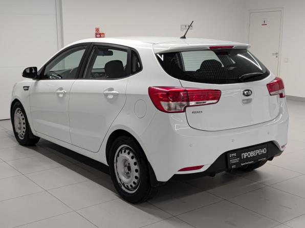 Kia Rio III Рестайлинг с пробегом 2016 года, цена 1 010 000 рублей, 129751 км, хэтчбек, Автокод Объявления
