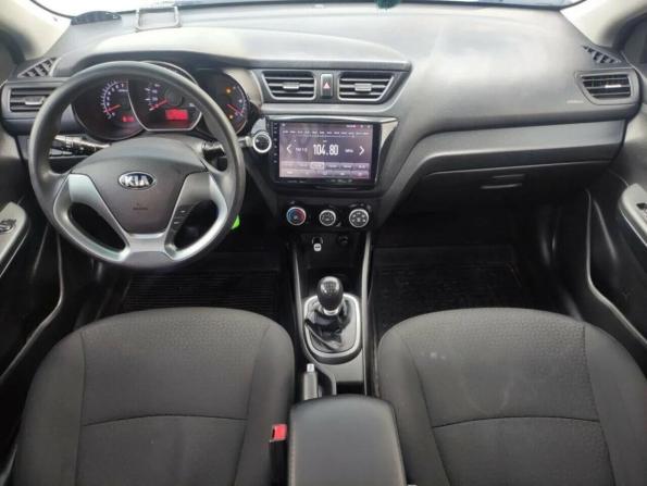 Kia Rio III Рестайлинг с пробегом 2016 года, цена 860 000 рублей, 137068 км, седан, Автокод Объявления
