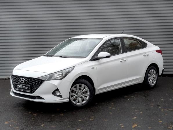 Hyundai Solaris II Рестайлинг с пробегом 2022 года, цена 1 545 000 рублей, 86180 км, седан, Автокод Объявления