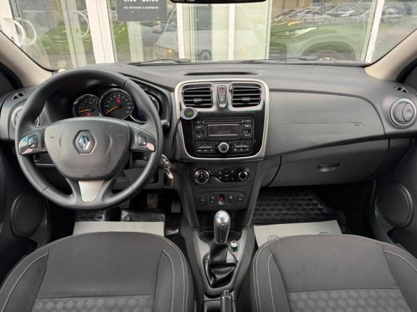 Renault Logan II с пробегом 2016 года, цена 645 000 рублей, 175621 км, седан, Автокод Объявления