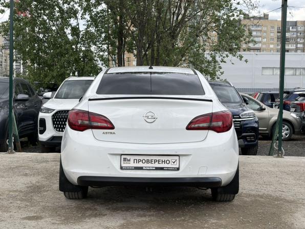 Opel Astra J Рестайлинг с пробегом 2014 года, цена 489 000 рублей, 382734 км, седан, Автокод Объявления